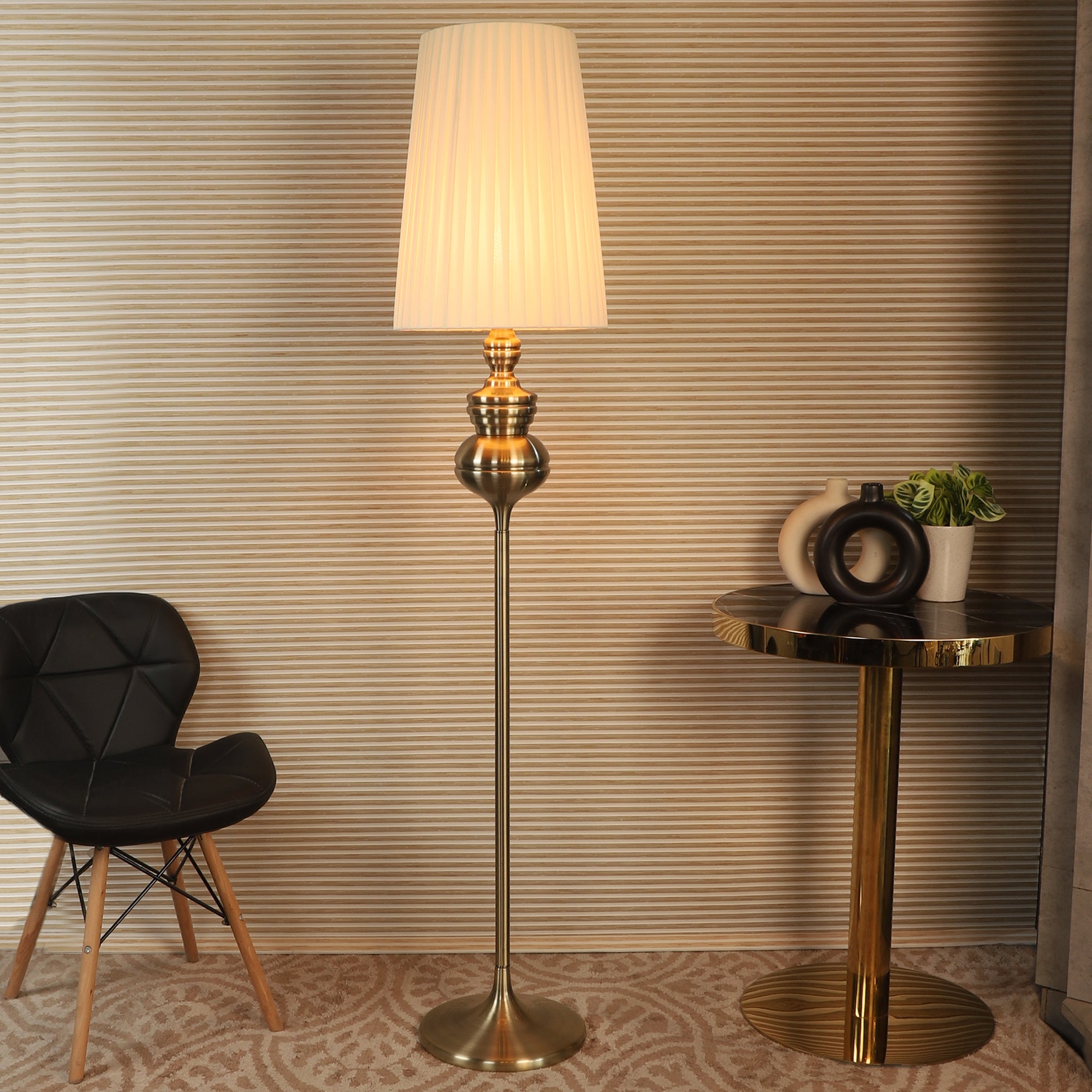 ATHOS CORNER LAMP