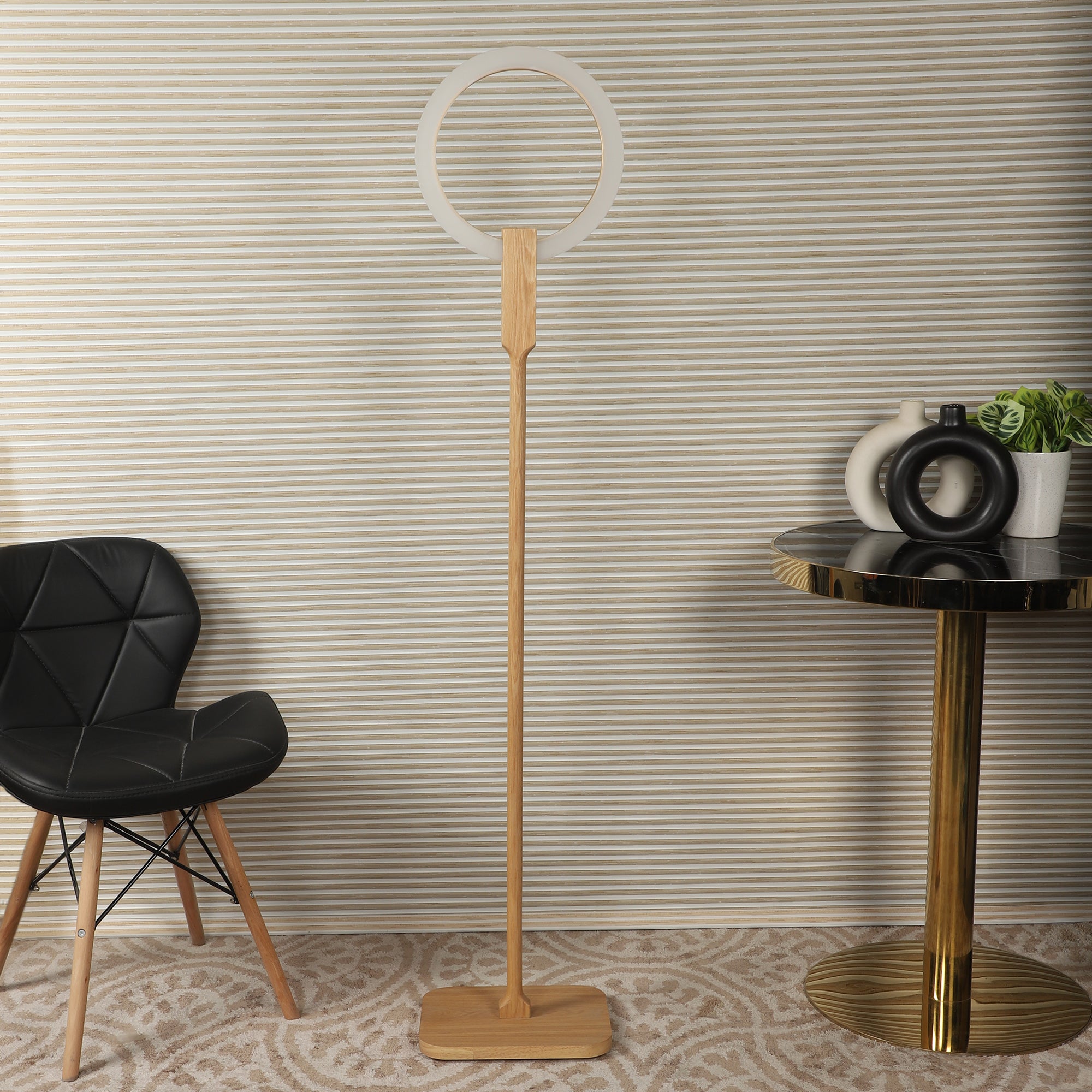 WOODEN RING FLOOR LAMP