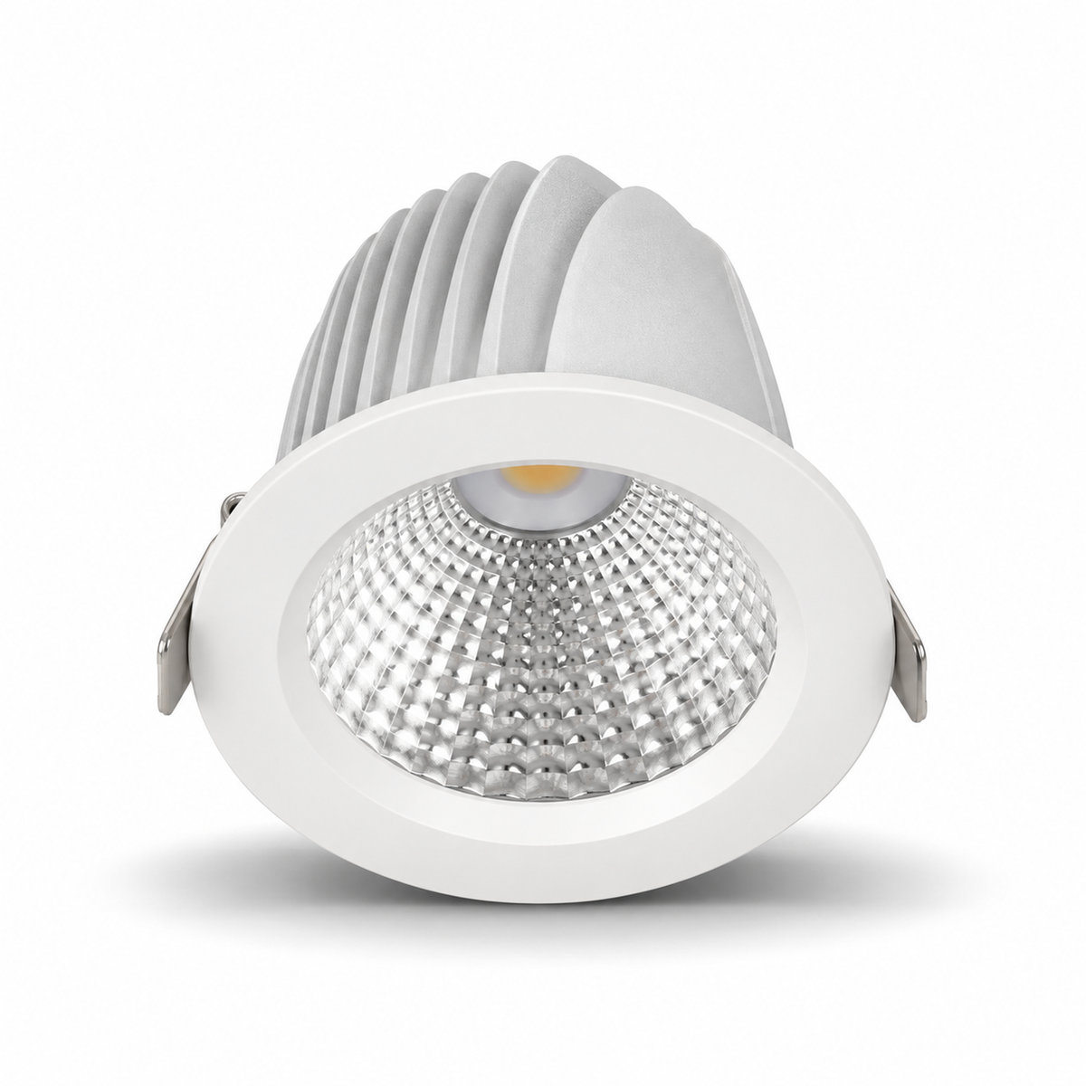 White 10W fixed recessed downlight with faceted reflector and ribbed aluminium heat sink