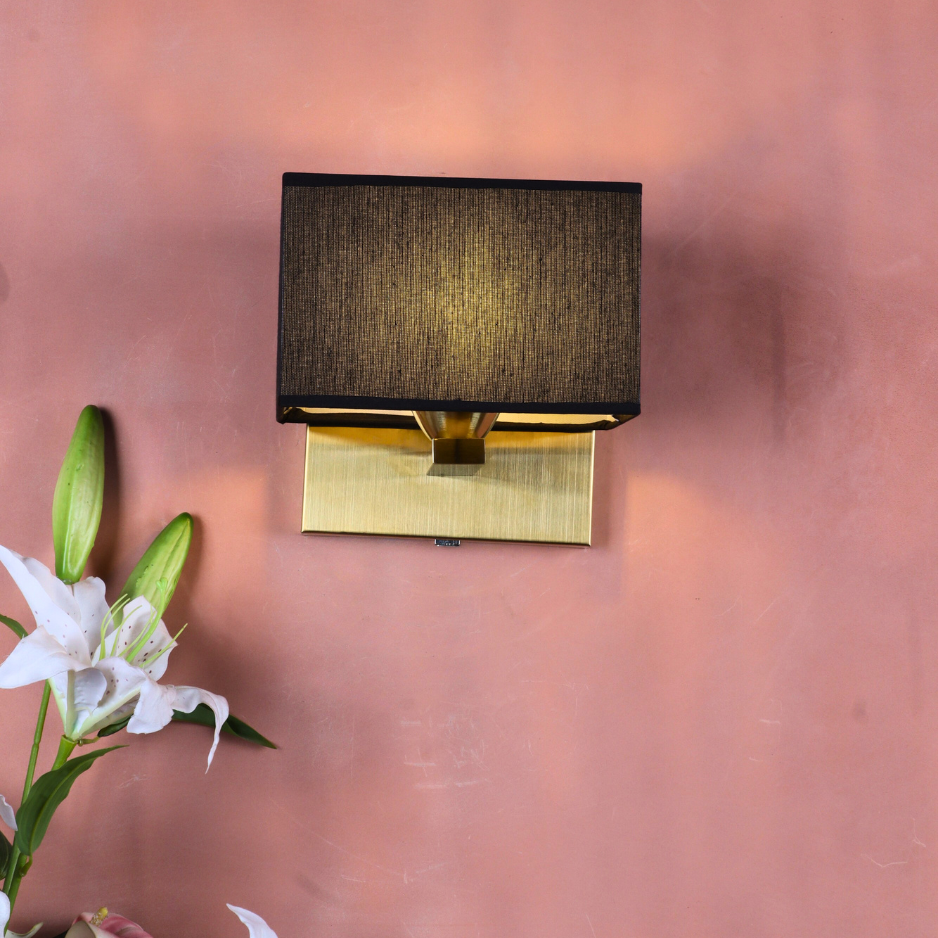 SOLENNE BLACK