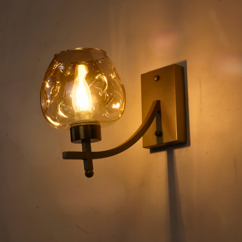 LUMORA