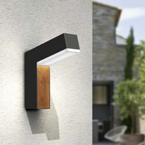 Outdoor Wall Light