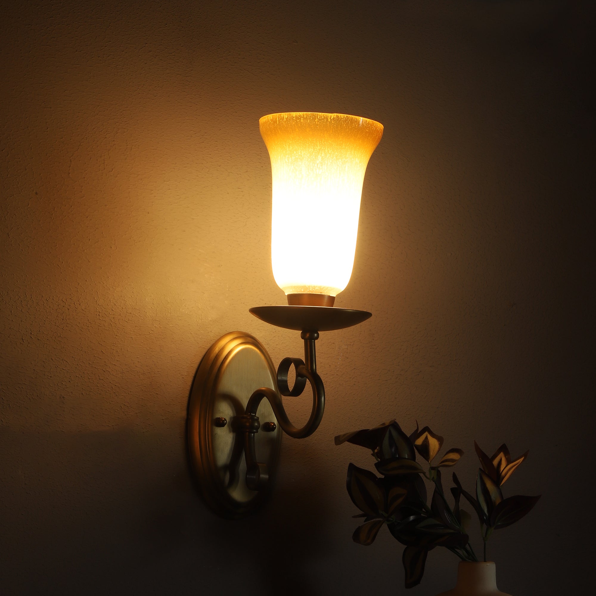 NEPOLEAN LAMP - 1