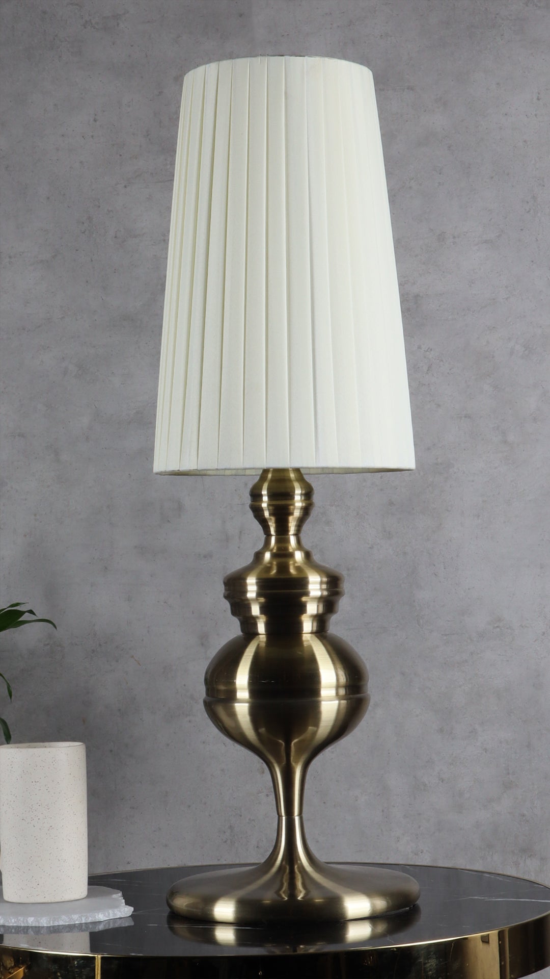ATHOS TABLE